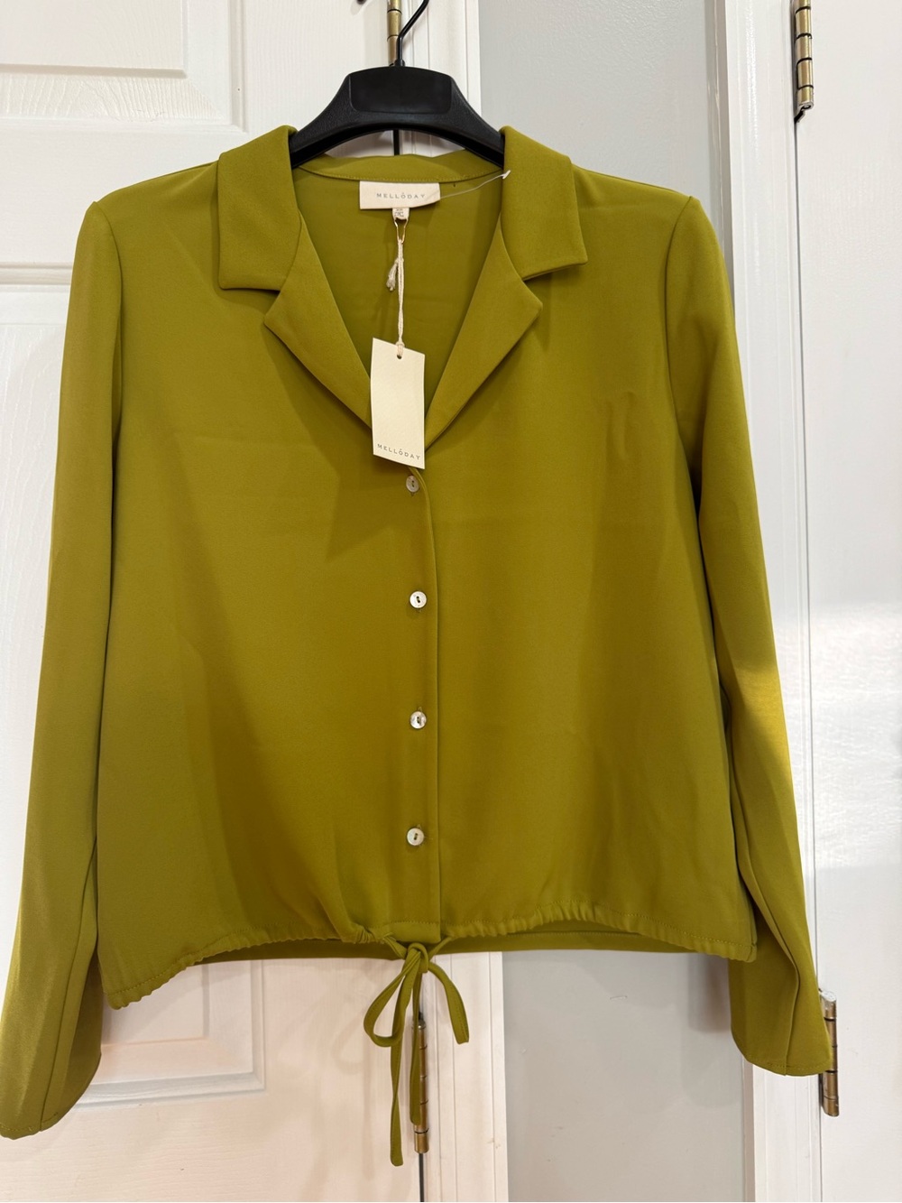 MELLODAY Olive Green Button-Front Tie-Hem Blouse